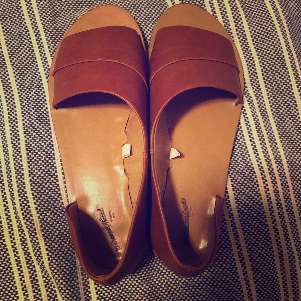 Universal Thread sandals